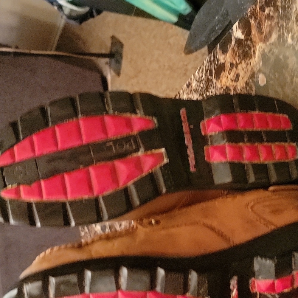 Shoes - Picture 3 of 4